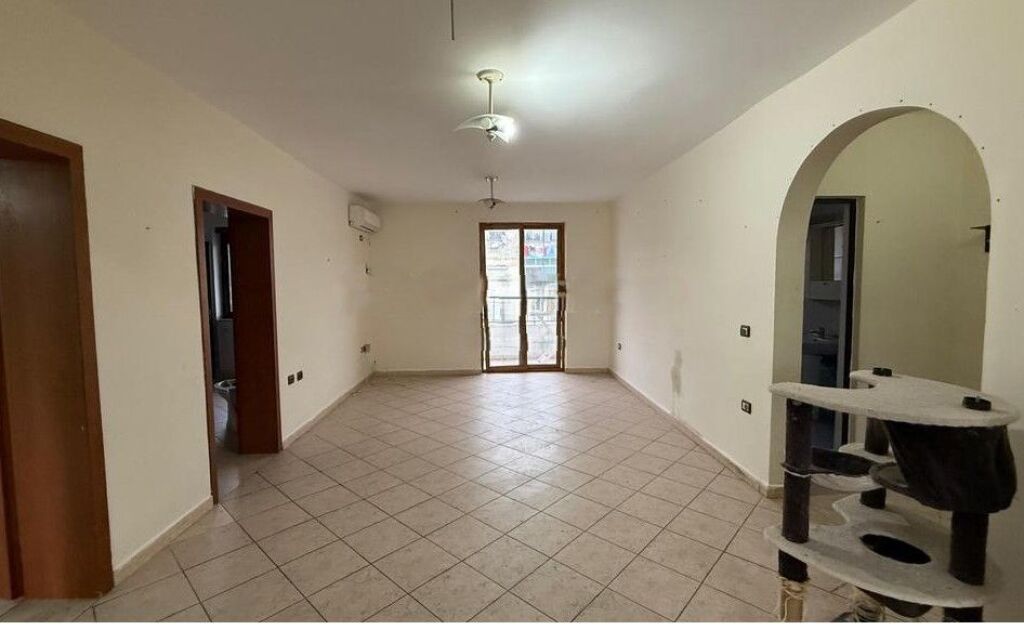 VENDESI APPARTAMENTO 2+1+2 AL 21 DICEMBRE