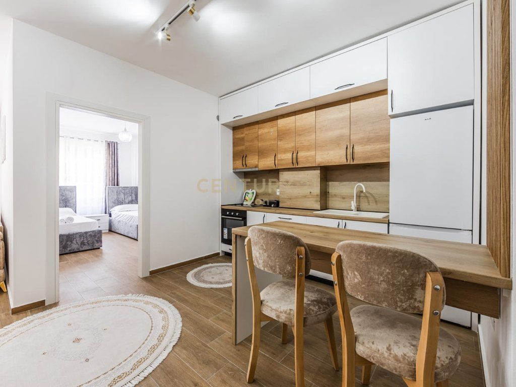 SHITET SUPER APARTAMENT NE GOLEM !