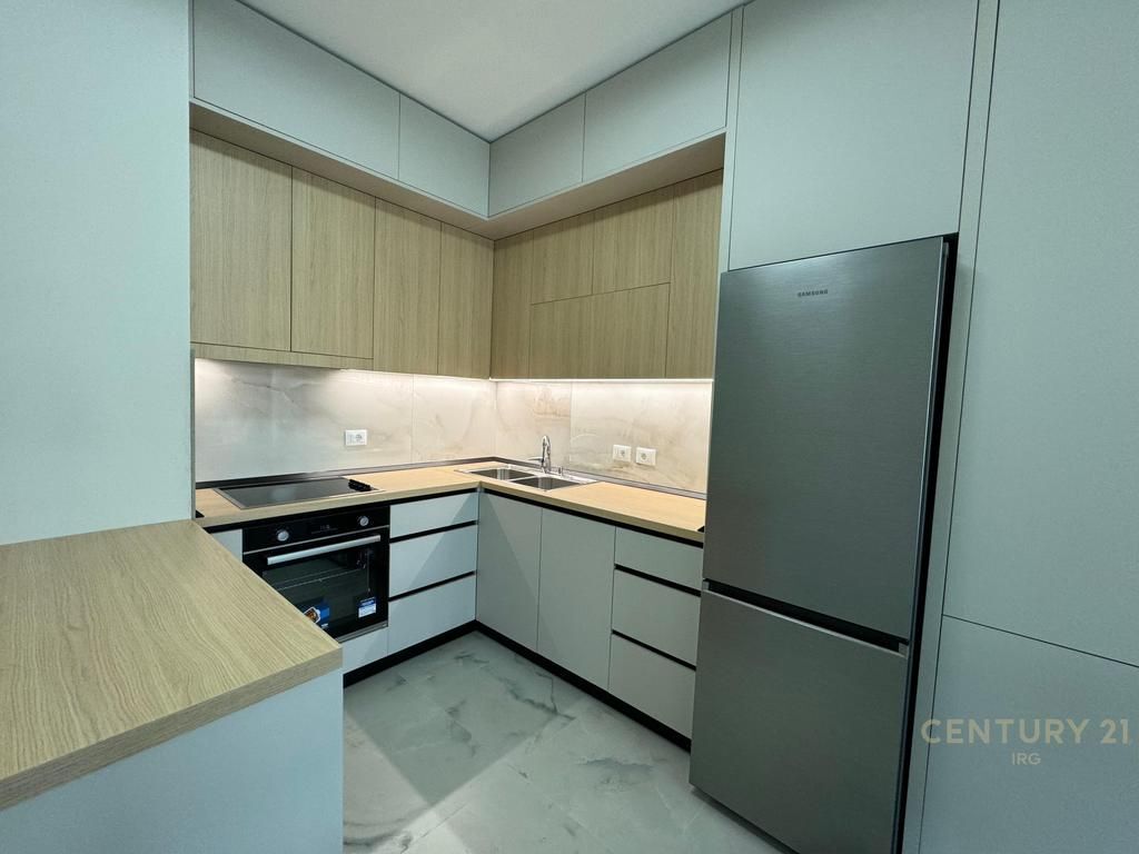 For rent 2+1 apartment + parking space at Kodra e Diellit!
