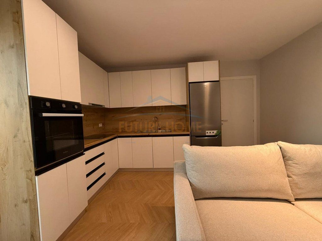 Shitet, Apartament 1+1, Rruga Siri Kodra, Tirane