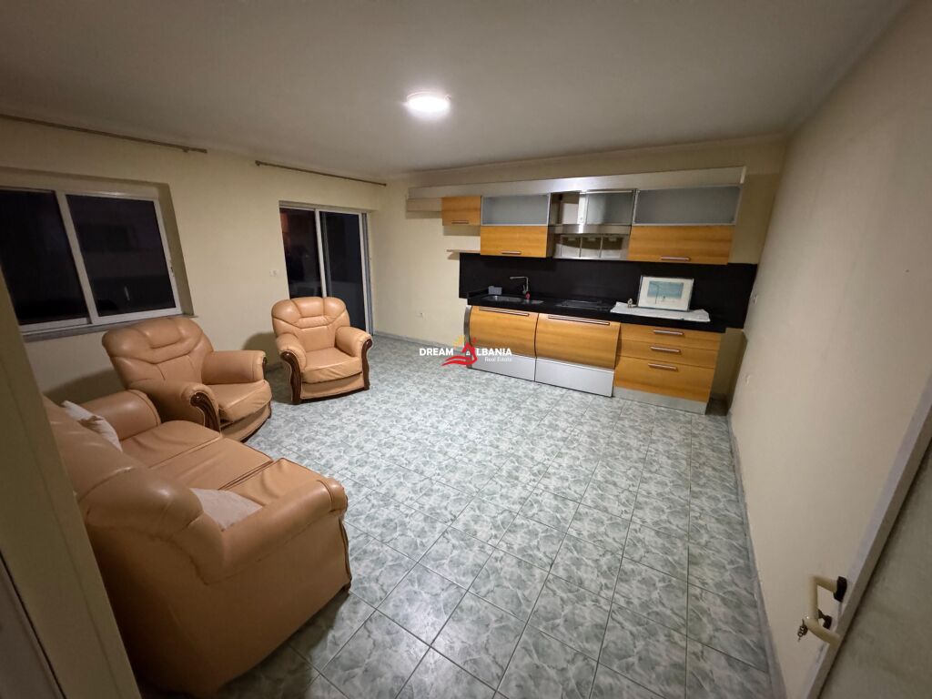 Appartamento 3+1 in vendita Centro tra Via Myslym Shyri e Via Kavaja (ID 4131494 )
