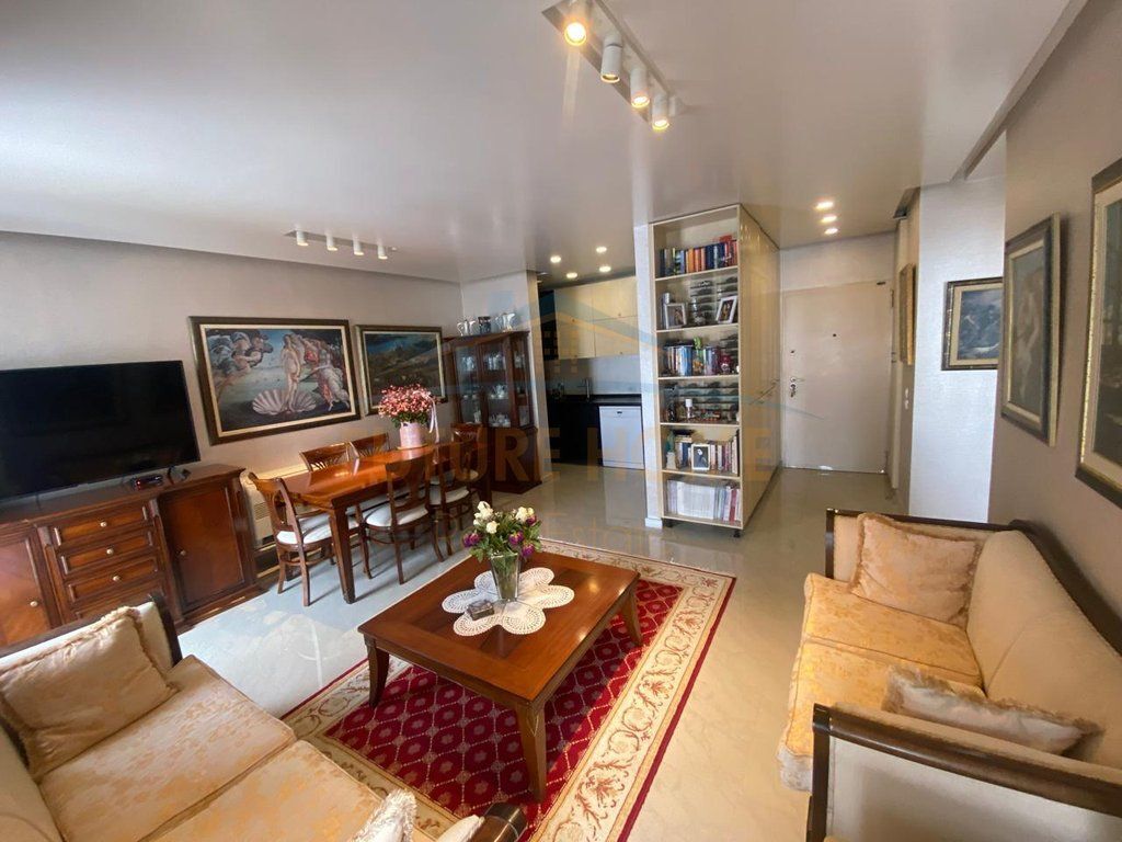 Shitet, Apartament 3+1, Kompleksi "Kontakt", 21 Dhjetori