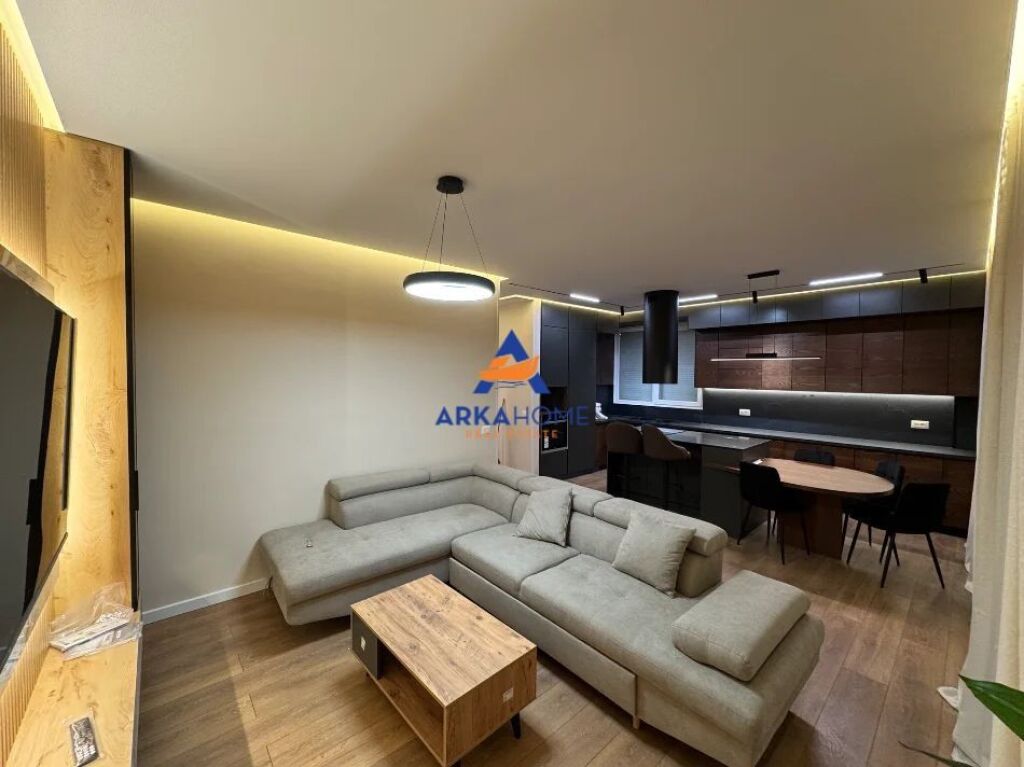 AFFITTASI APPARTAMENTO 2+1+BALCONE "VIA PINARE, GIARDINO BOTANICO" 1200 EURO