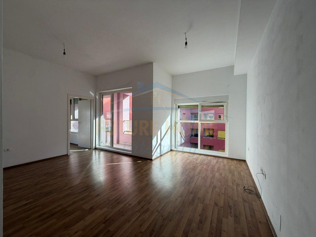 Shitet tek Kompleksi Mangalem 1+1, 110.000€