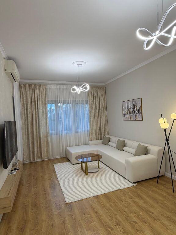 Vendesi in vendita: Appartamento 2+1+1 Astir