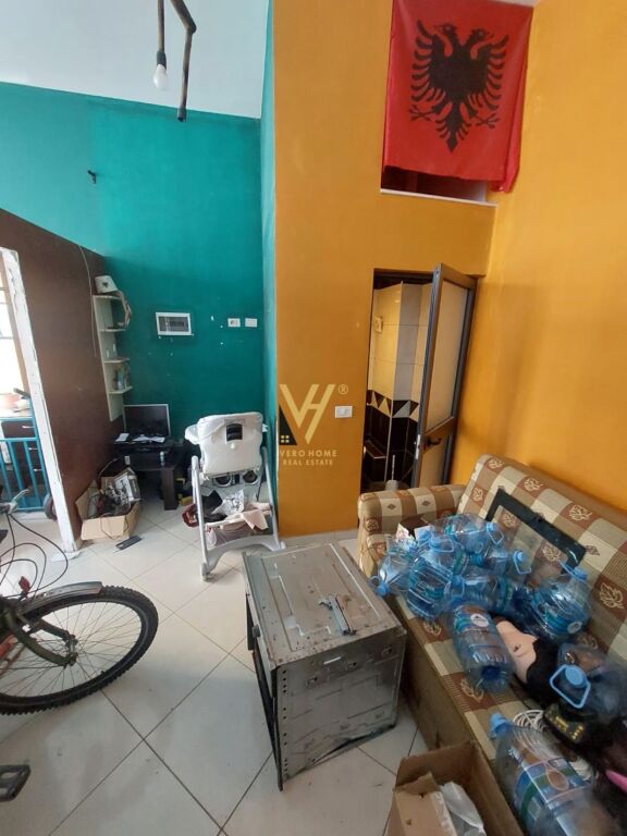 VENDESI COMMERCIALE IN VENDITA 40 M2 A ASTIR 75.000 EURO