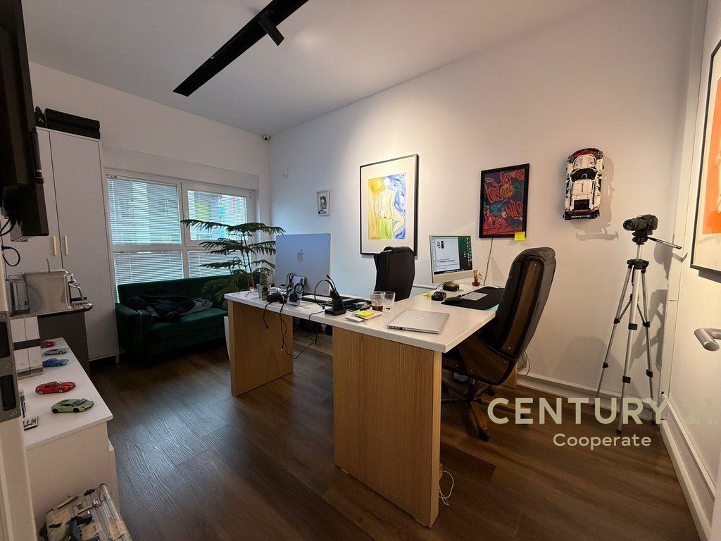 OFFICE FOR SALE AT KAIMI RESIDENCE NEAR MANGALEM 21