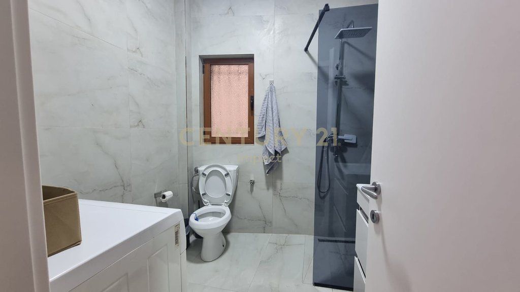 Apartament 2+1 Me Qira në Restorant Durrësi, Tiranë - 800€
