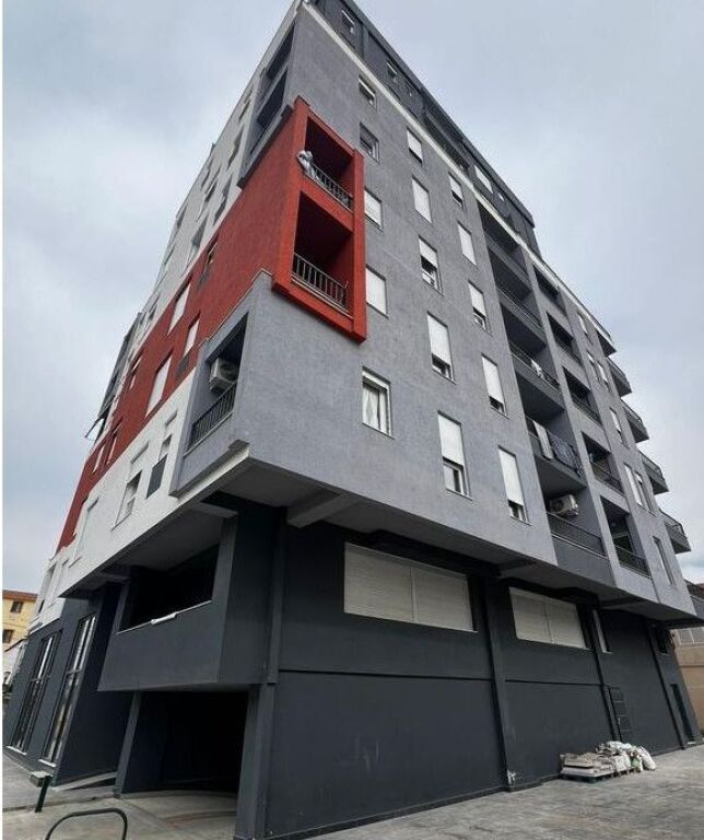 APARTAMENT 2+1 PER SHITJE / 5 MAJ