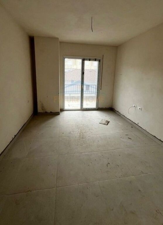 For sale, Apartment 2+1+2, 5 Maji, Tirane