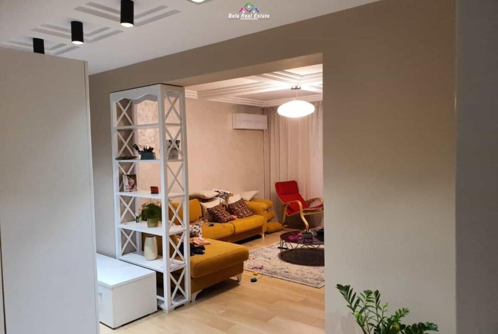Zyre Me Qera 2+1 Tek Rruga e Kosovareve ( ID BZ2880) Tirane