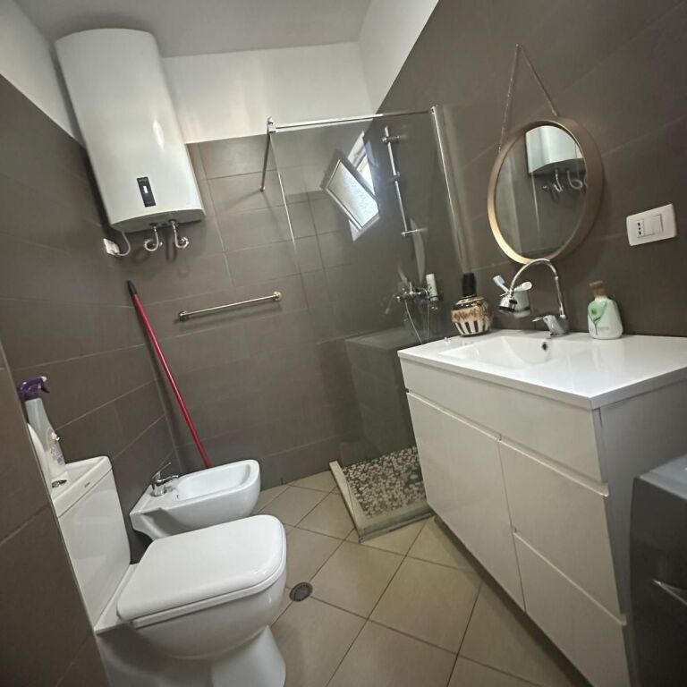 AFFITTASI APPARTAMENTO 1+1 - LAGO SECCO, TIRANA