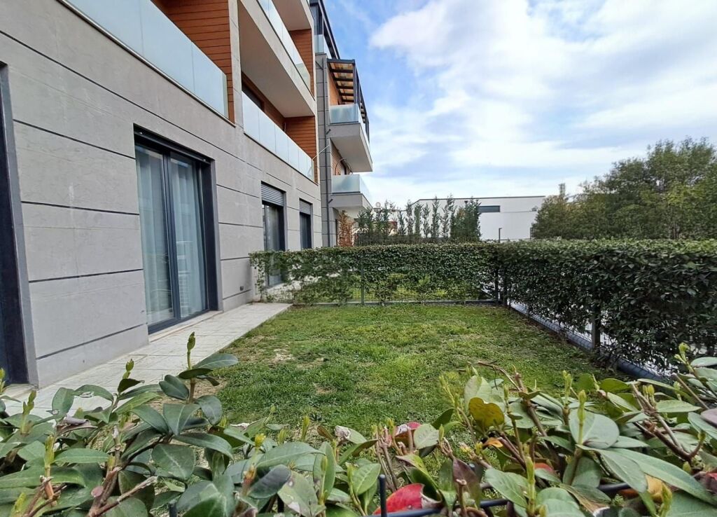 Apartment 1+1 With Veranda+Parking Spot for Rent in Teg