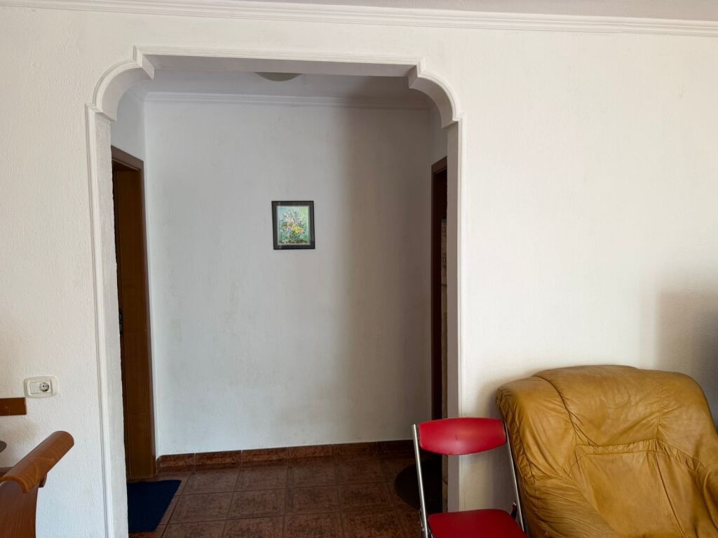 2+1 at Zogu i Zi, possibility to divide into 2 apartments, 215 million lek