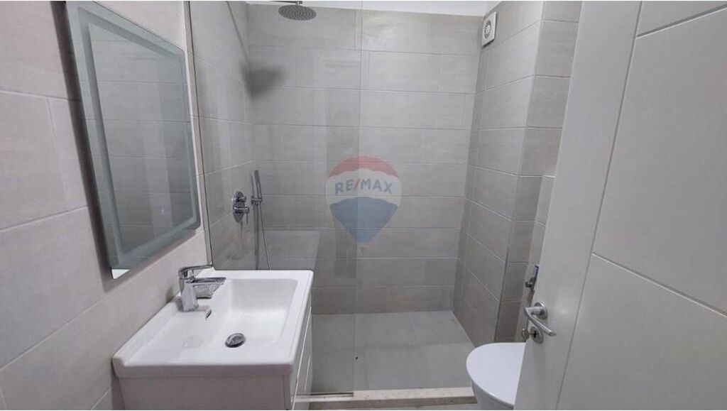 1+1 apartment for rent on Dibra Street