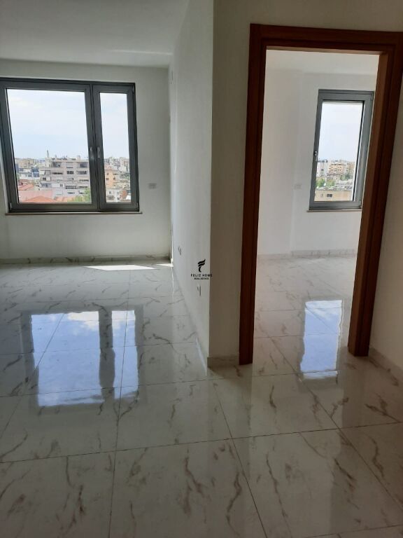 OFFICE FOR RENT 67M2 DINAMO STADIUM 70,000 LEKE FH-65156