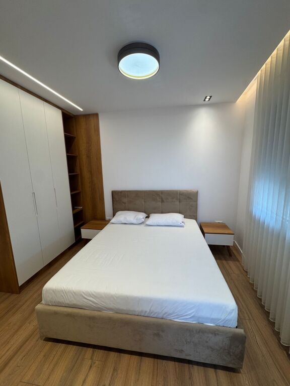 1+1,i mobiluar ngjit me delijorgjin,650 euro - Widok 5