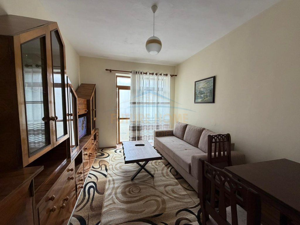 Rent apartment 1+1 Petro Nini Luarasi High School Tirana