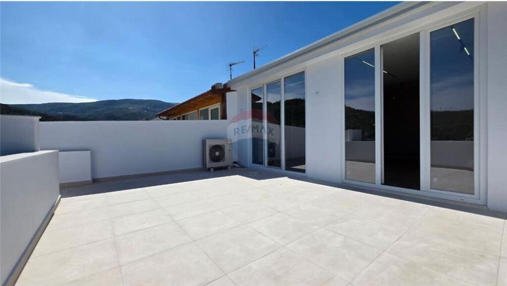 EXCLUSIVE PENTHOUSE FOR SALE – LUNGOMARE, VLORË 🌊