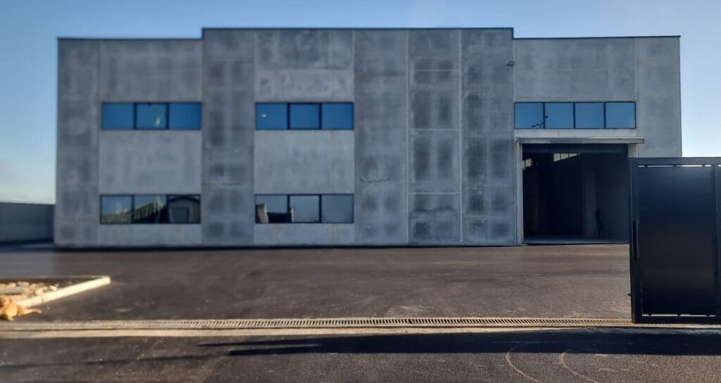 🏭 Warehouse for Sale – Porto Romano, Durres