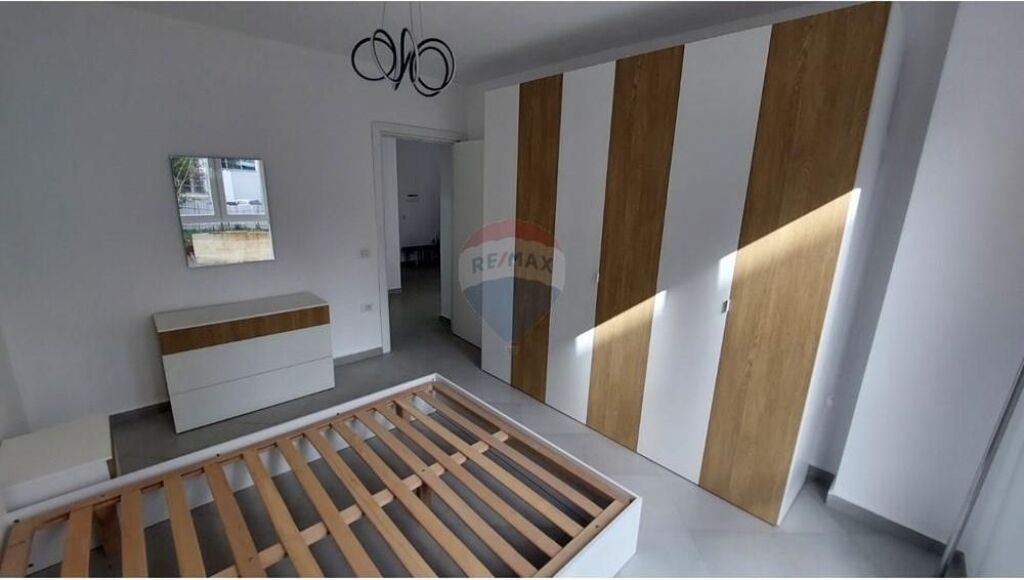 1+1 apartment for rent on Dibra Street