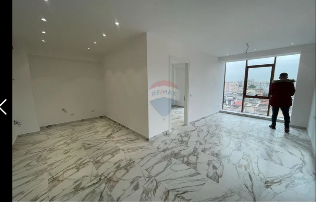 Apartament per shitje 1+1 tek Rruga e Kavajes