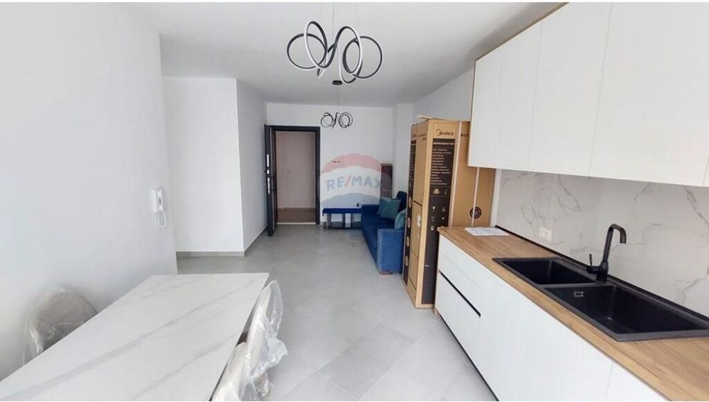 1+1 apartment for rent on Dibra Street