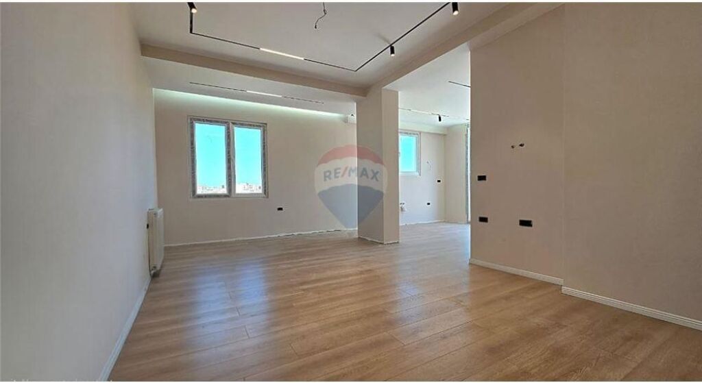 EXCLUSIVE PENTHOUSE FOR SALE – LUNGOMARE, VLORË 🌊