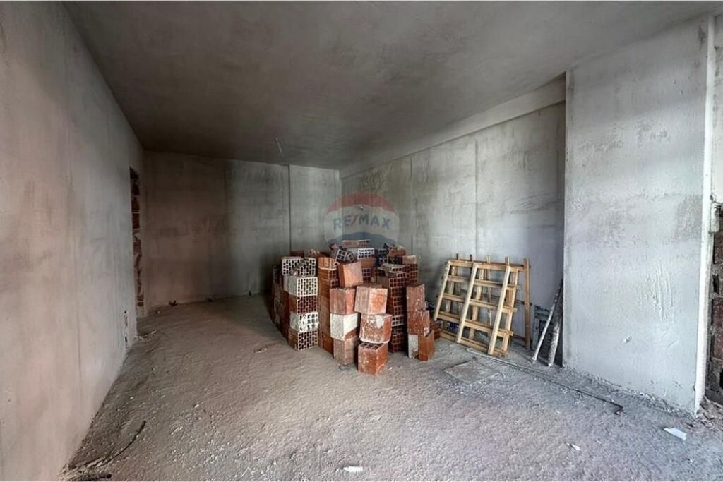 APARTAMENT 2+1+2 PER SHITJE NE PASKUQAN