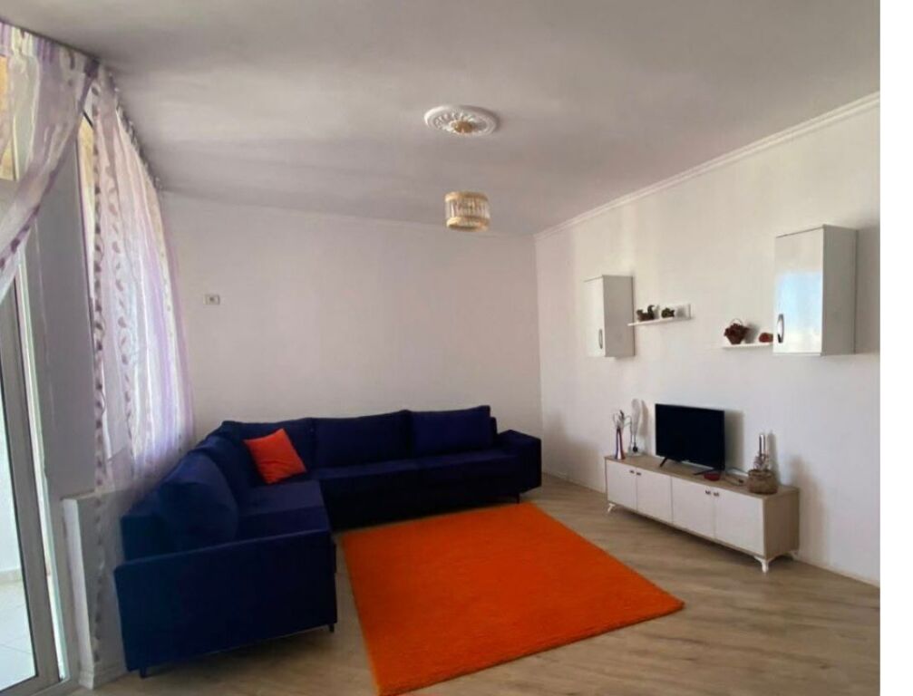 Jepet apartament me qera tek Pallatet Fratari