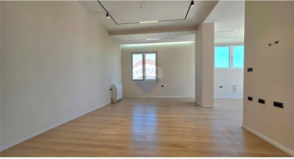 EXCLUSIVE PENTHOUSE FOR SALE – LUNGOMARE, VLORË 🌊