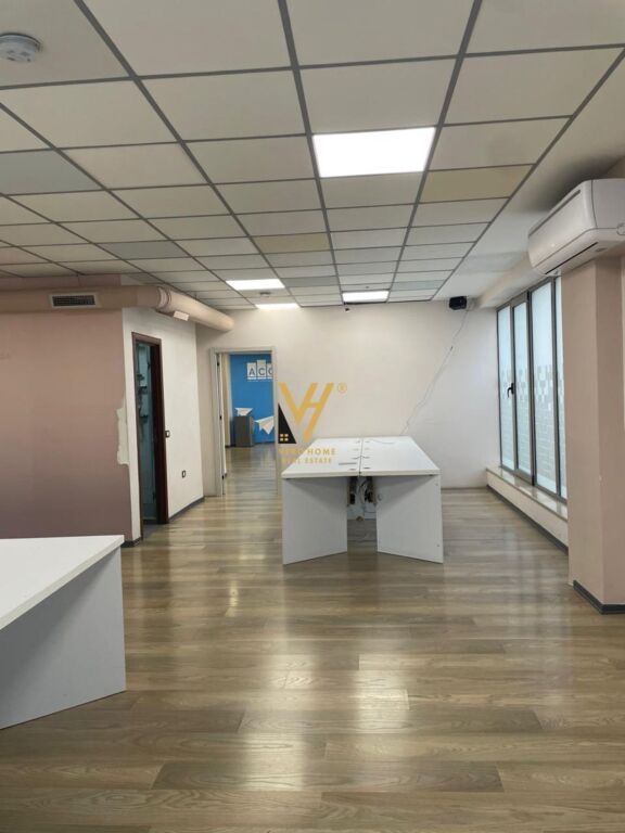 UFFICIO 307 M2 IN AFFITTO IN VIA ABDULLA KETA, CENTRO 3.400 EURO