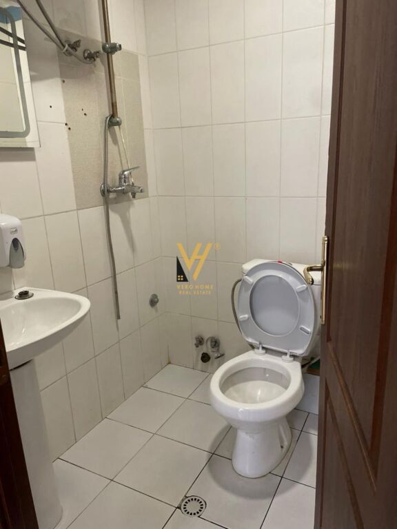 UFFICIO 307 M2 IN AFFITTO IN VIA ABDULLA KETA, CENTRO 3.400 EURO