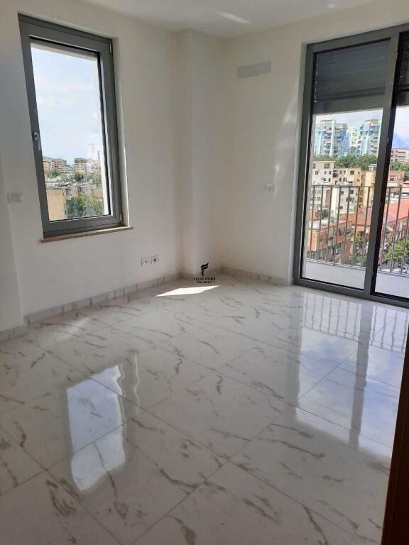 OFFICE FOR RENT 67M2 DINAMO STADIUM 70,000 LEKE FH-65156