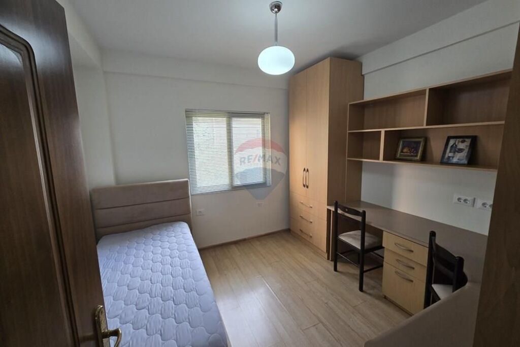 Apartment 4+1+2 for rent on Mine Peza Street