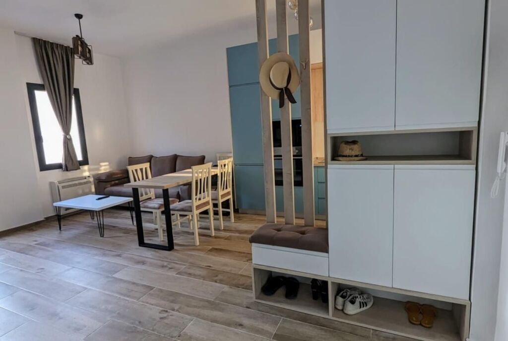 Tek Uji i Ftohtë Ne Vlorë, Shitet Apartament 1+1 Ne Ndertim Te Ri!