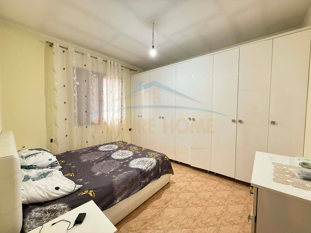 Affitto, Casa Privata 2+1 + 2 Posti Auto, Via “Ferhat Draga”, Laprakë