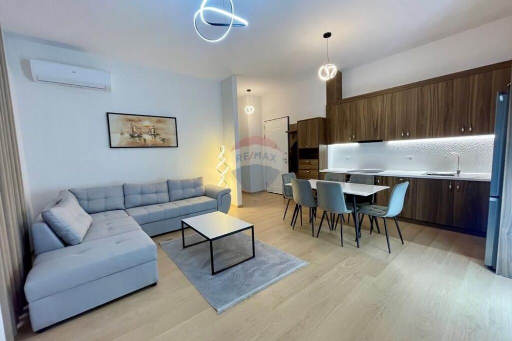 Apartament - Për Qira - Kompleksi Delijorgji, Tiranë