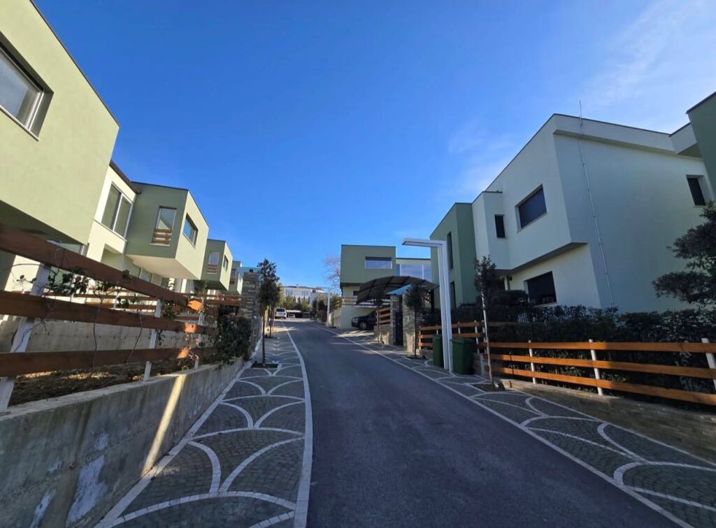 VILLE IN AFFITTO RESIDENZA LONG HILL