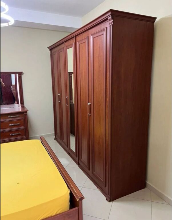 Jepet me qira apartament 1+1, 400 € ne Astir