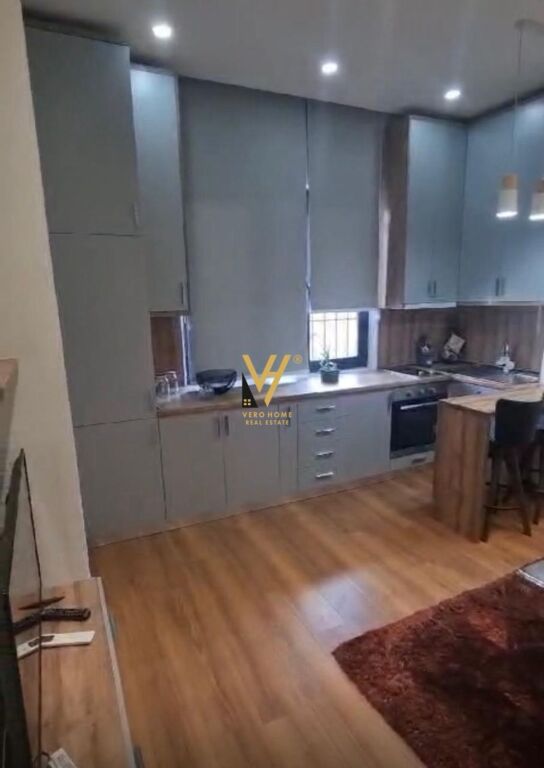 JEPET APARTAMENT 1+1 ME QERA TE 9 KATESHET 600 EURO