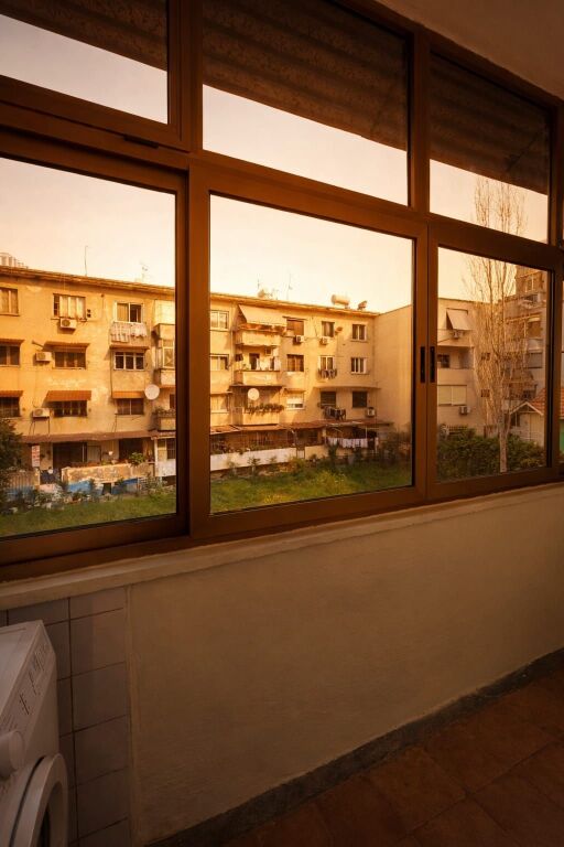 Qira 1+1, Garda, Tiranë