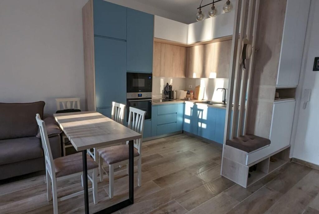 Tek Uji i Ftohtë Ne Vlorë, Shitet Apartament 1+1 Ne Ndertim Te Ri!