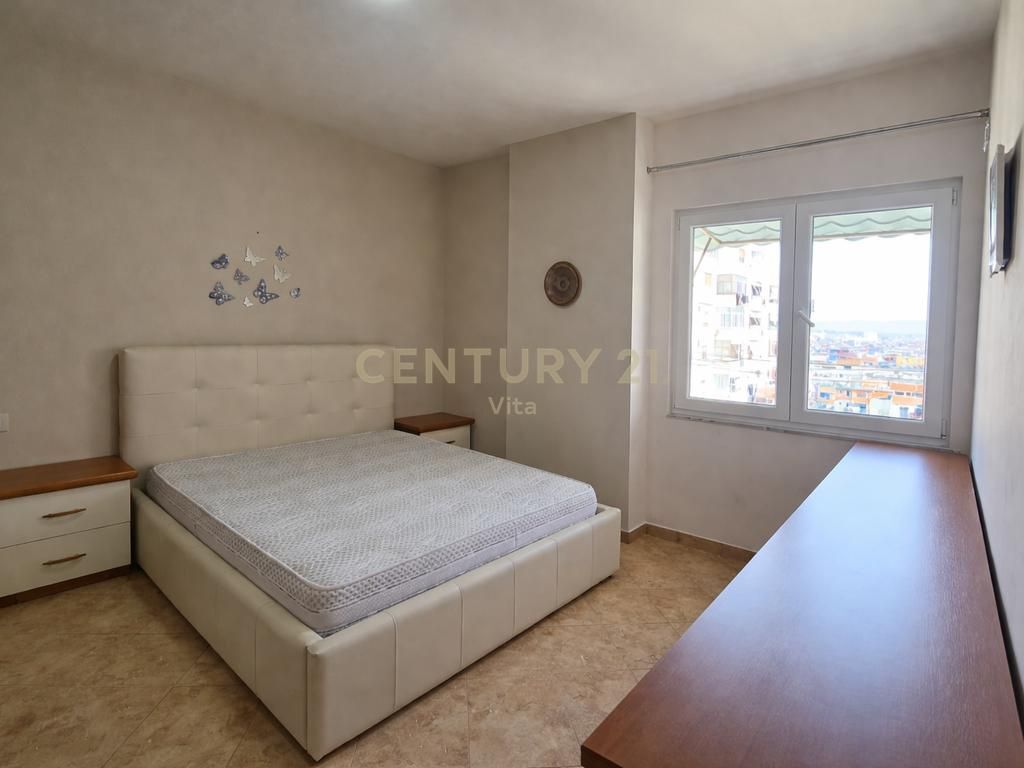 Apartament 2+1 me Qira pranë Markatës së Fruta-Perimeve , Durres !!