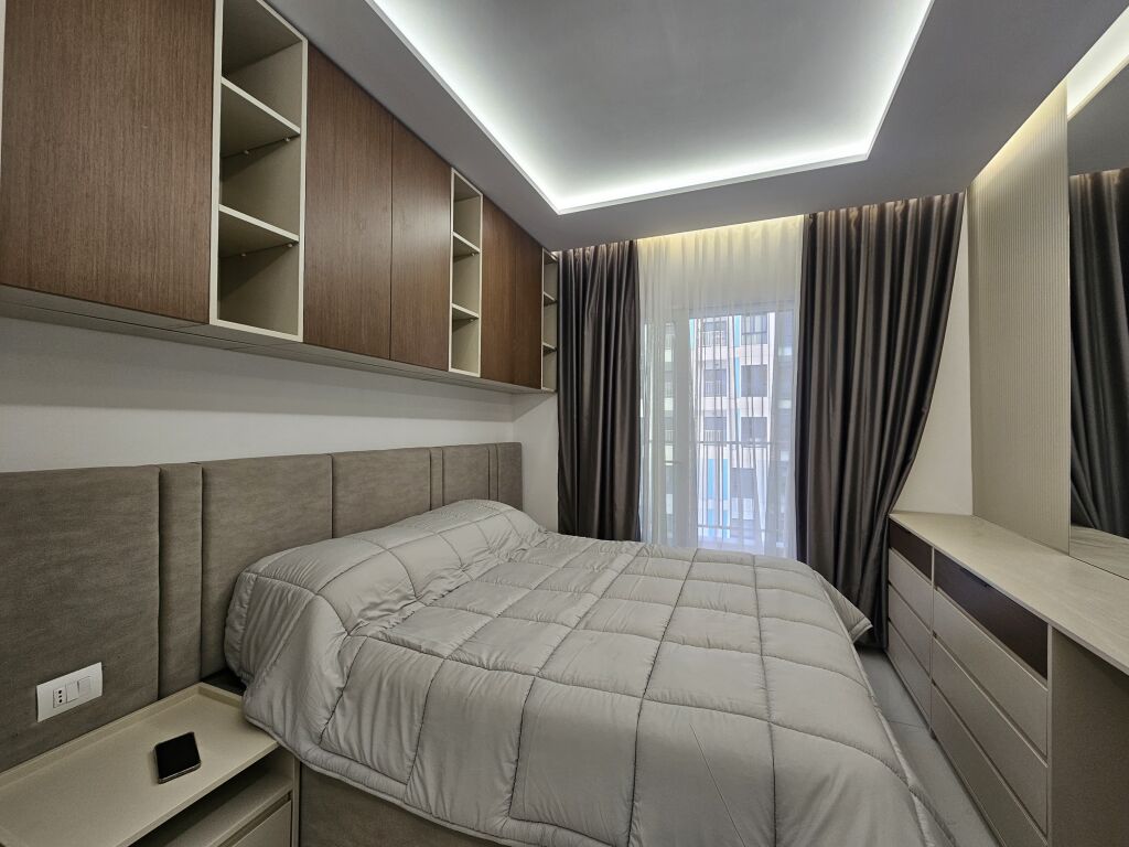 Apartment 2+1 + parking spot for rent Zogu i Zi
