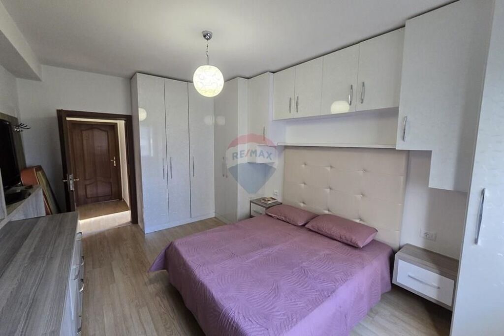 Apartment 4+1+2 for rent on Mine Peza Street