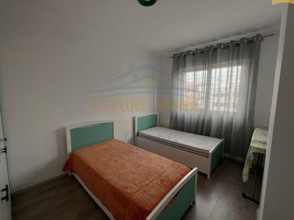 Shitet ,Apartament 2+1,Unaza E Re, Tirane.