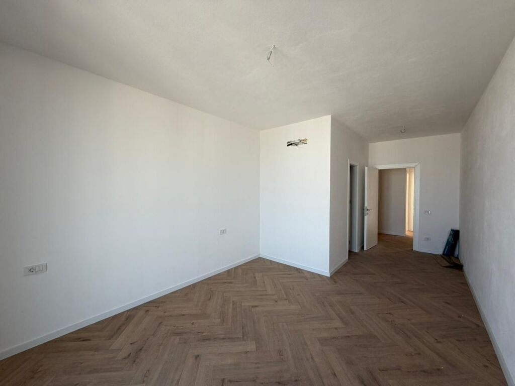 Appartamento 3+1 in affitto al Golden Tower 3 in Via Mine Peza.