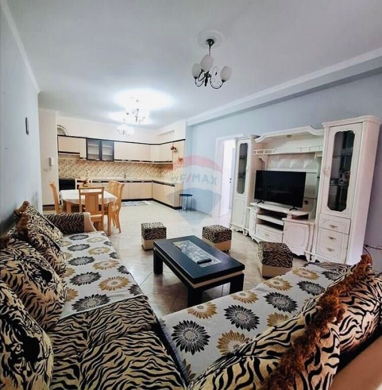 🏠📍Apartament 2+1 Stacioni i Trenit