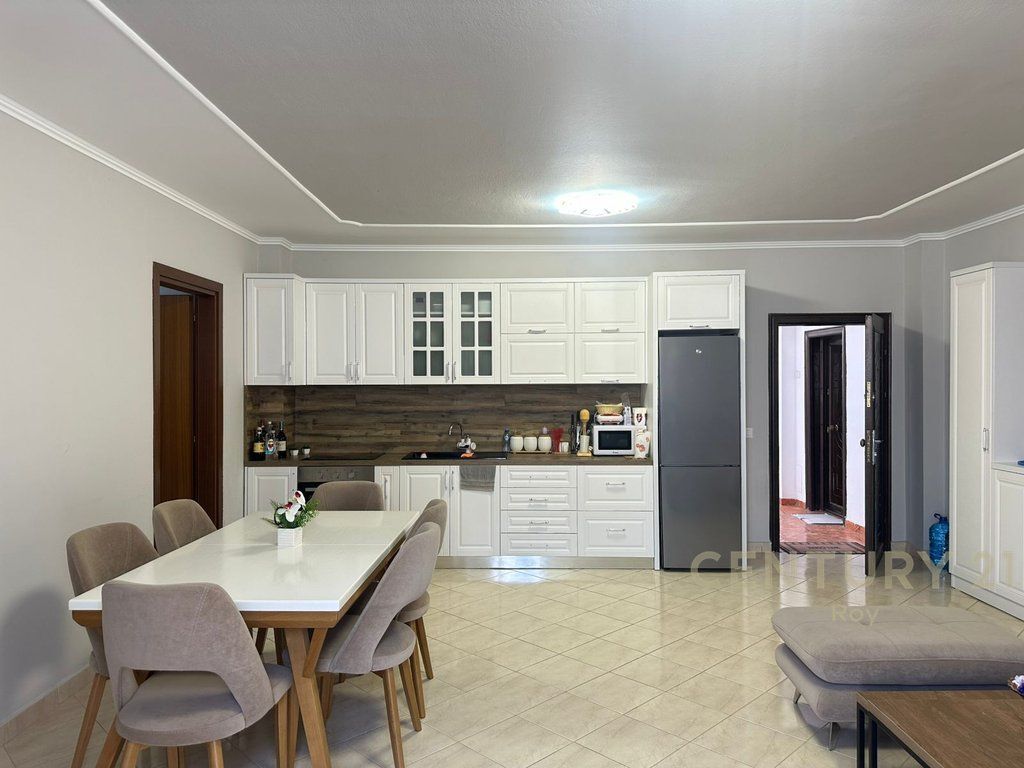 APARTAMENT 2+1+VERANDE PER SHITJE NE NJE KOMPLEKS REZIDENCIAL GOLEM!!!